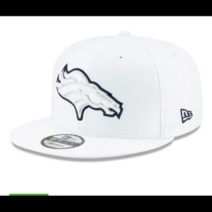 Hat/ broncos all size